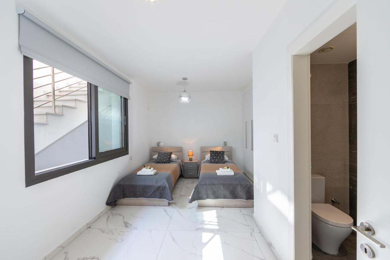 Villa Pleiades Пафос Екстер'єр фото